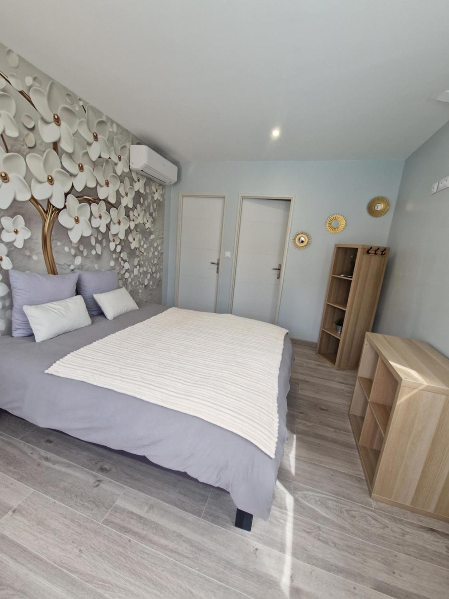 Les Restanques De Camelie Hotel Saint-Thome Bagian luar foto